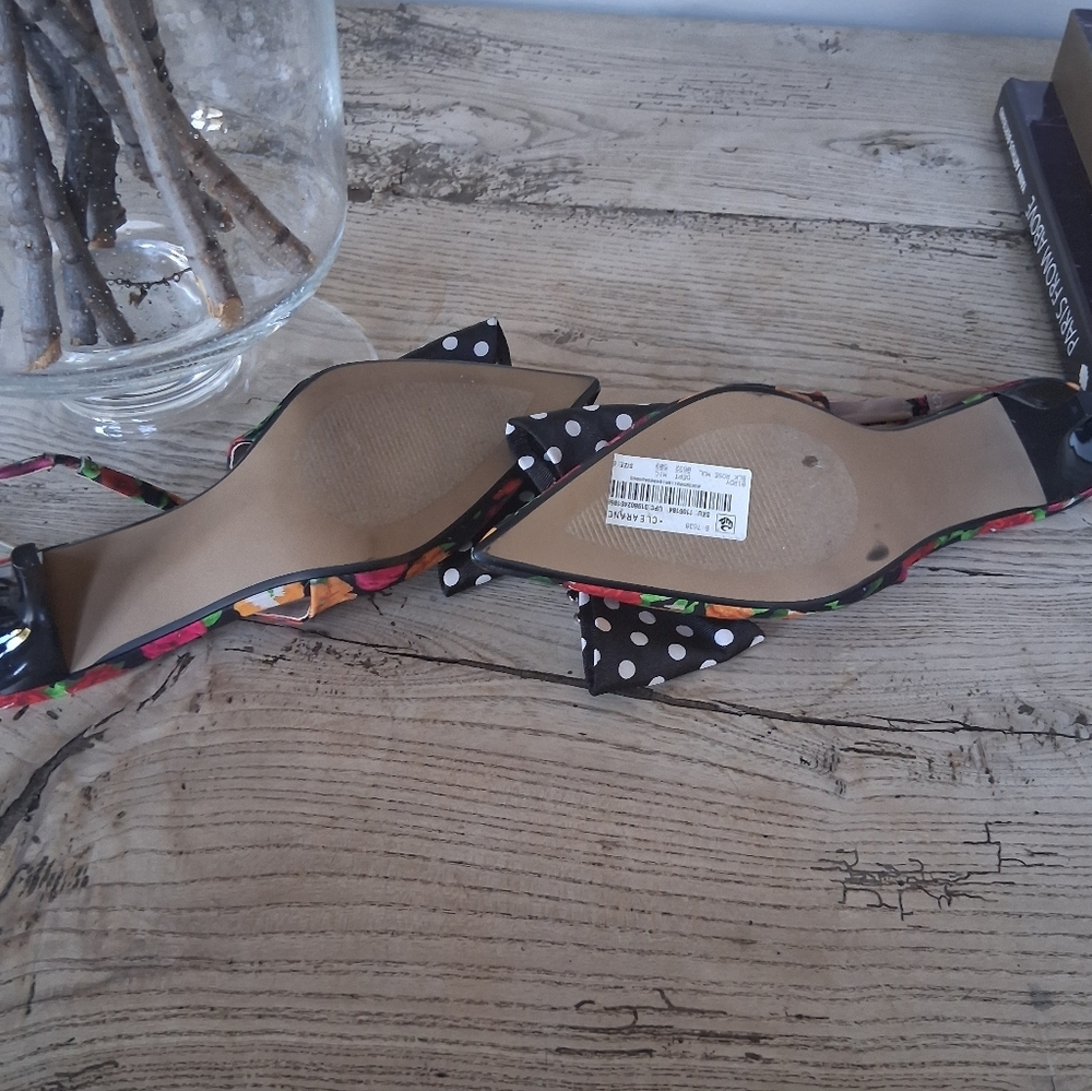 Betsey JohnsonBirdie Floral Slingback Bow Pumps Size 7 - Picture 13 of 14
